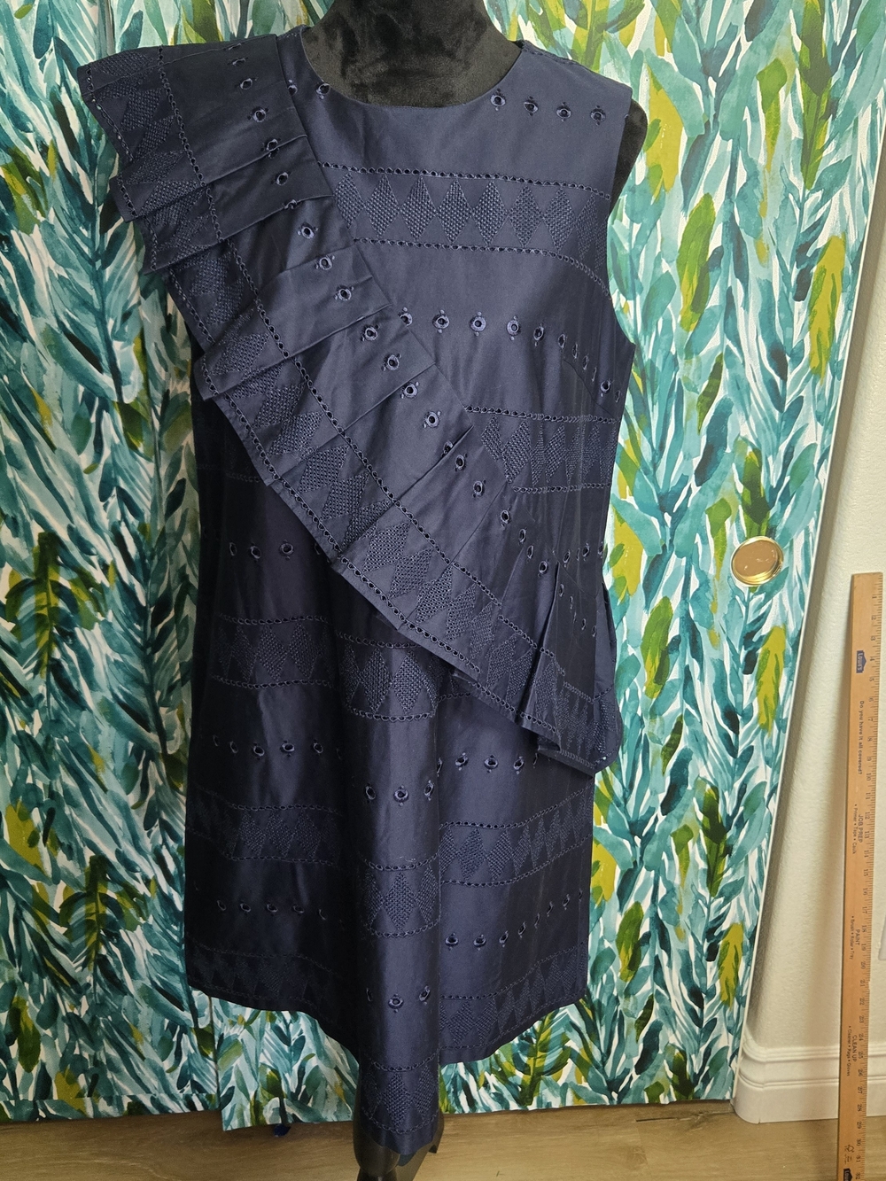 Ted Baker Mahlene Eyelet Embroidered Ruffle Shift Dress Navy Blue Size 4